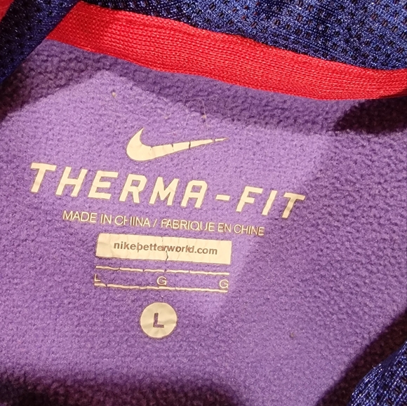 Nike Therma-fit hoodie, size Large - Picture 3 of 3